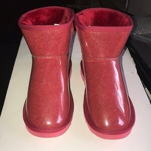 Women's Classic UGGS Mini Clear Boots